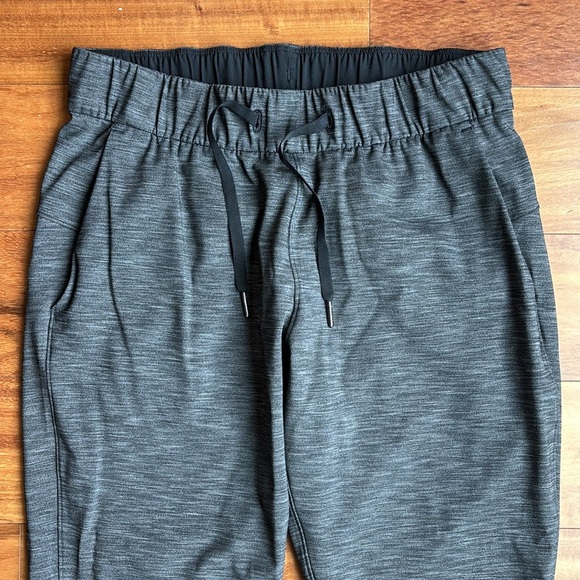 Lululemon joggers - Picture 2 of 8